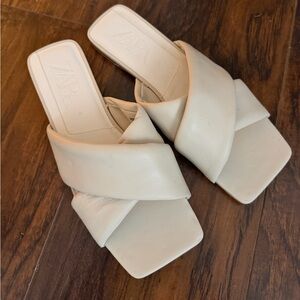 Zara Women's Cream Mules